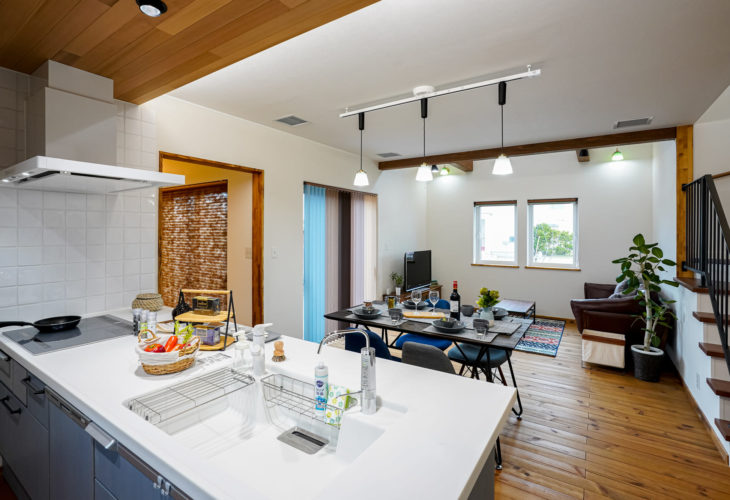 鳥谷部建設 むつ市仲町モデルハウス